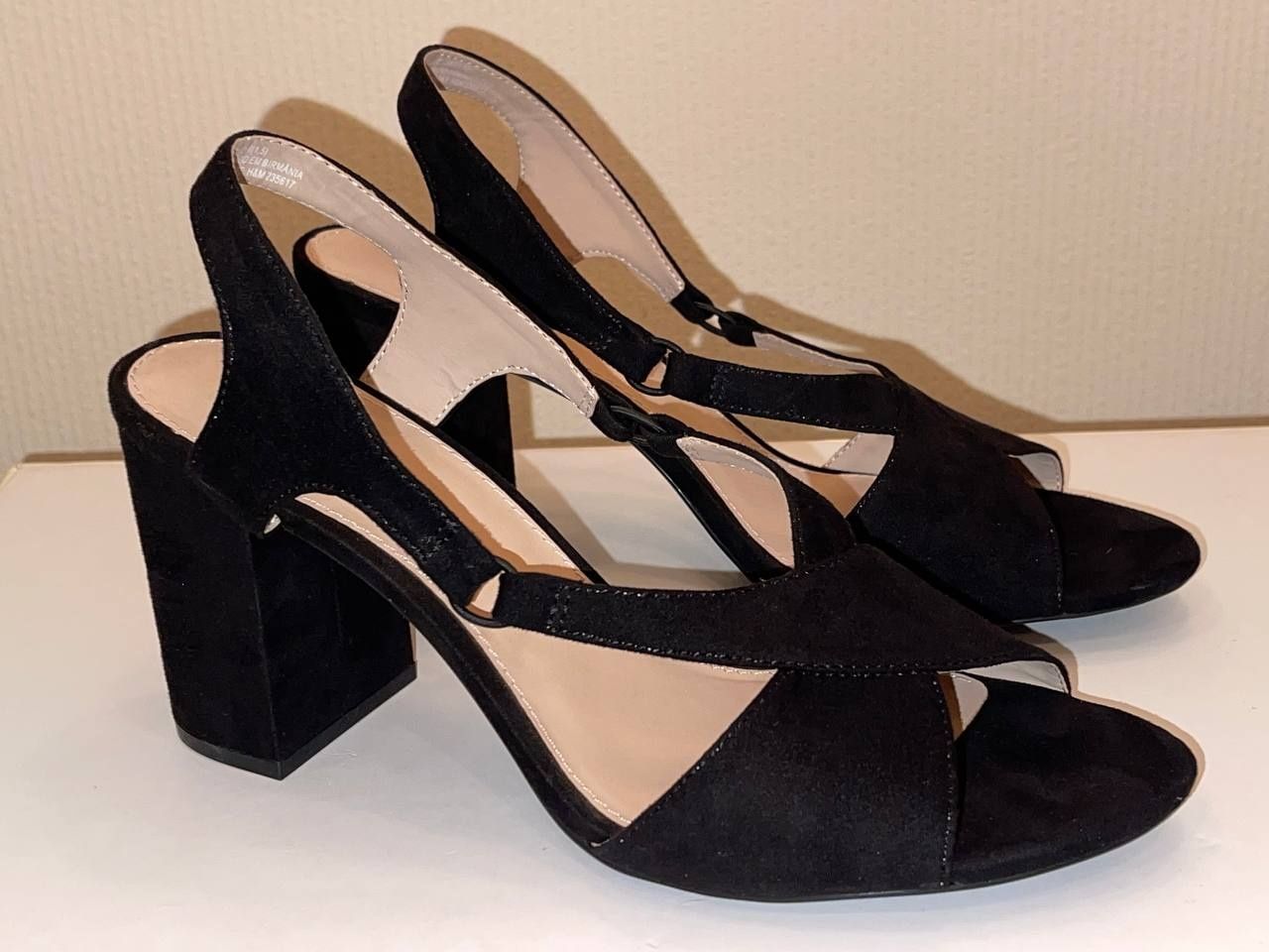 Босоножки замшевые H&M, р.39-40