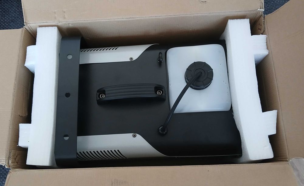 Obudowa wytwornicy dymu 1500W stan jak nowa