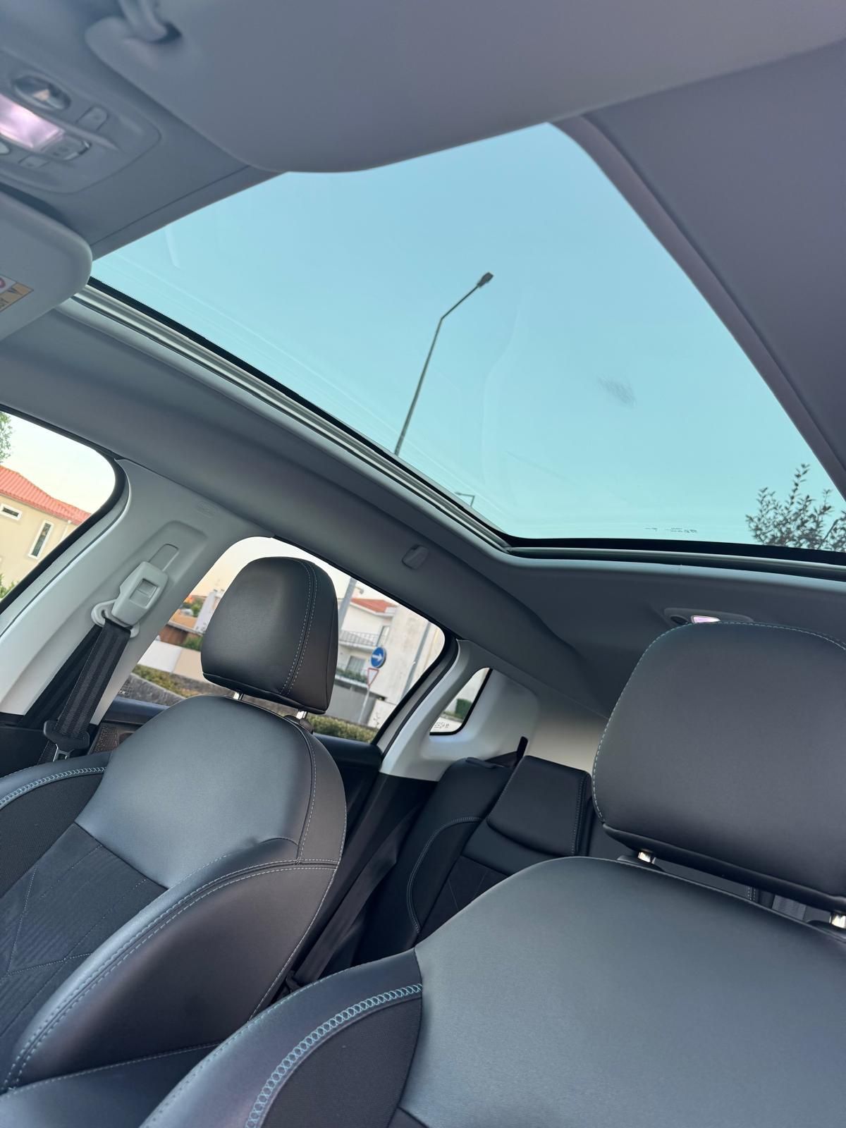 Peugeot 2008 Pure Tech Crossway
