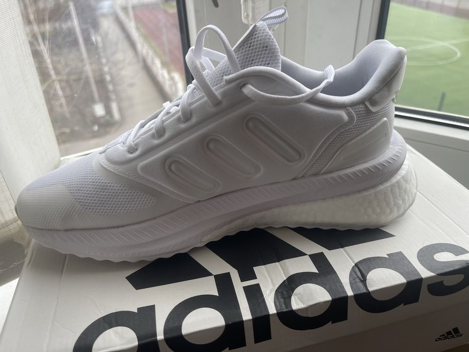 Кросовки adidas 40 розмір