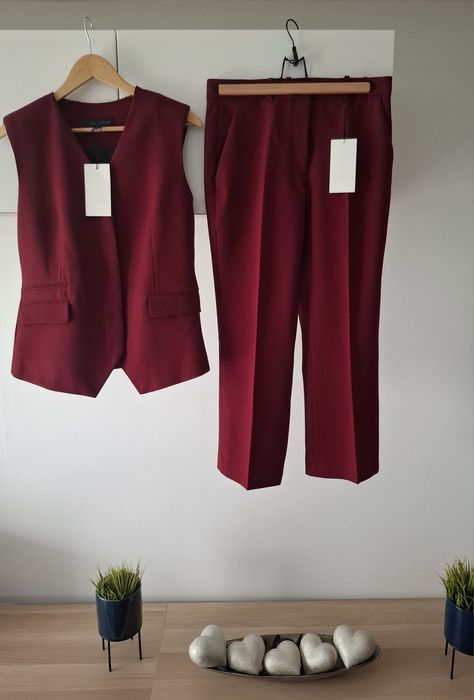 Garnitur elegancki bordowy kamizelka spodnie  S, M