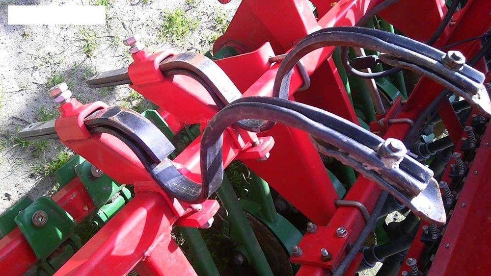 spulchniacz śladów kół siewnika agregatu przedpłużki do pługa lemken