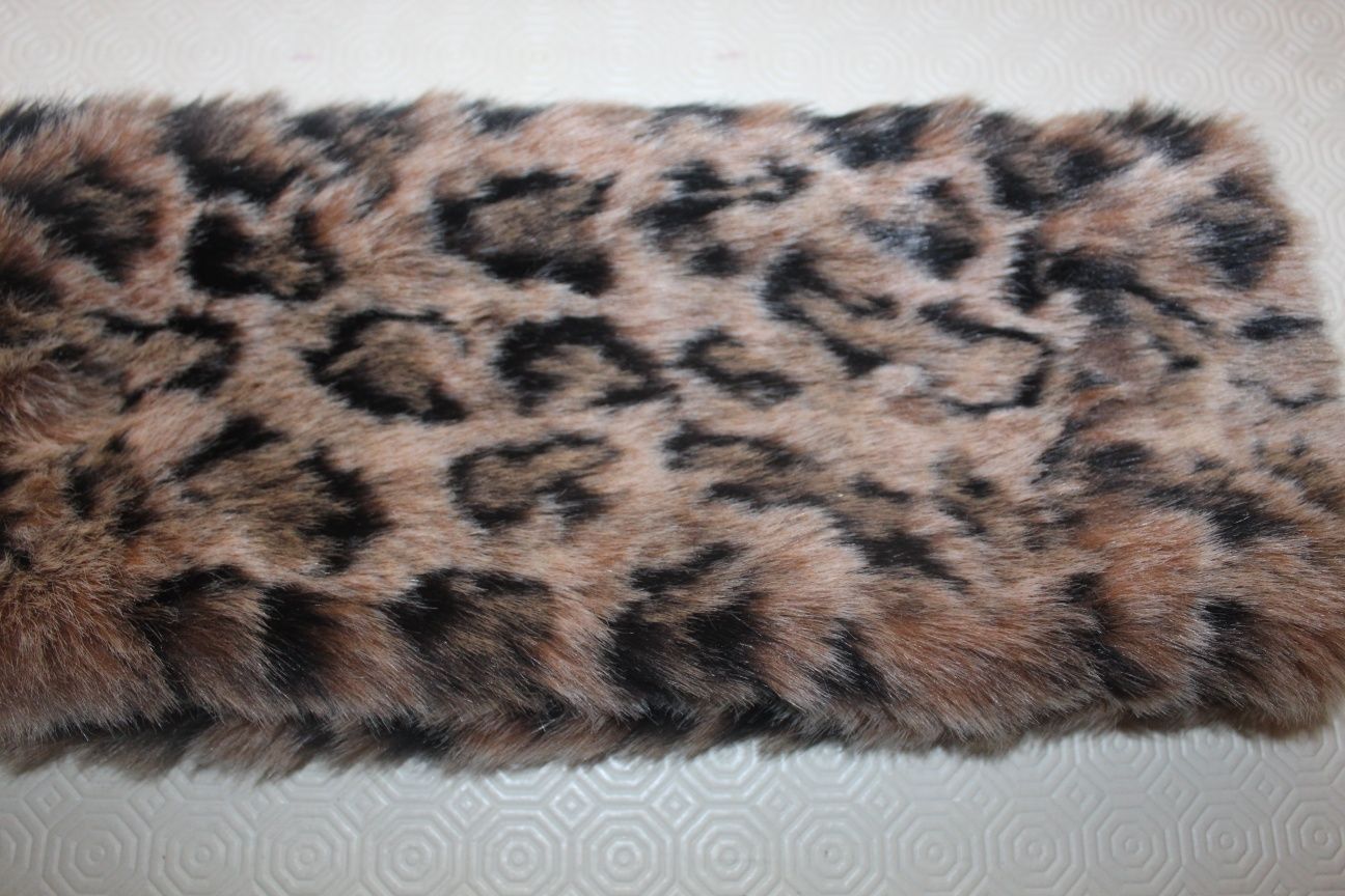 Gola de Pêlo Padrão Leopardo