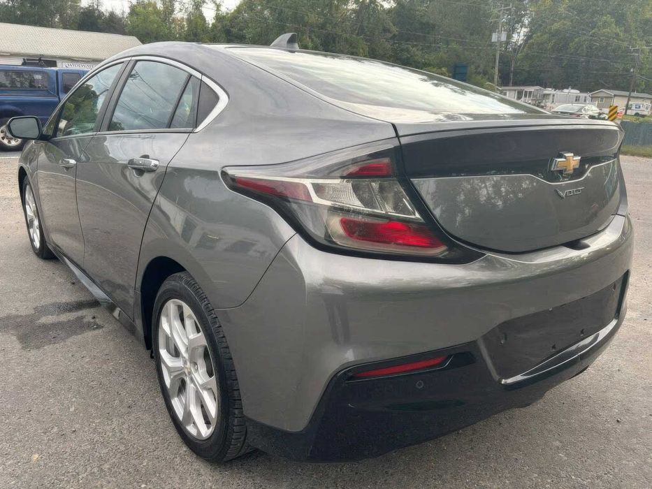 Chevrolet Volt Premier      2016