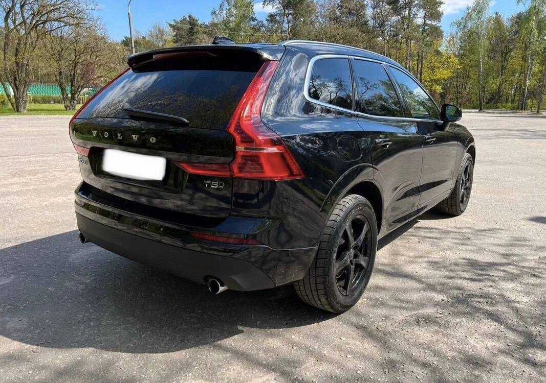 Продам Volvo XC 60 T5 Momentum