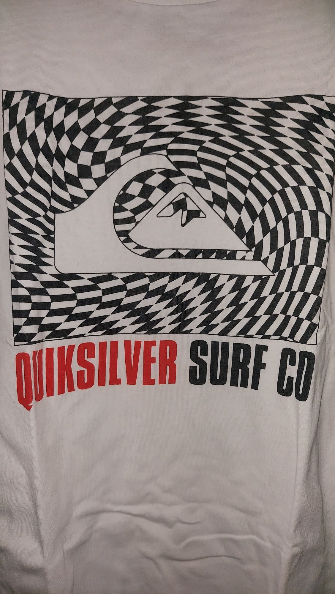 T-shirt Quiksilver branca 10-12 anos