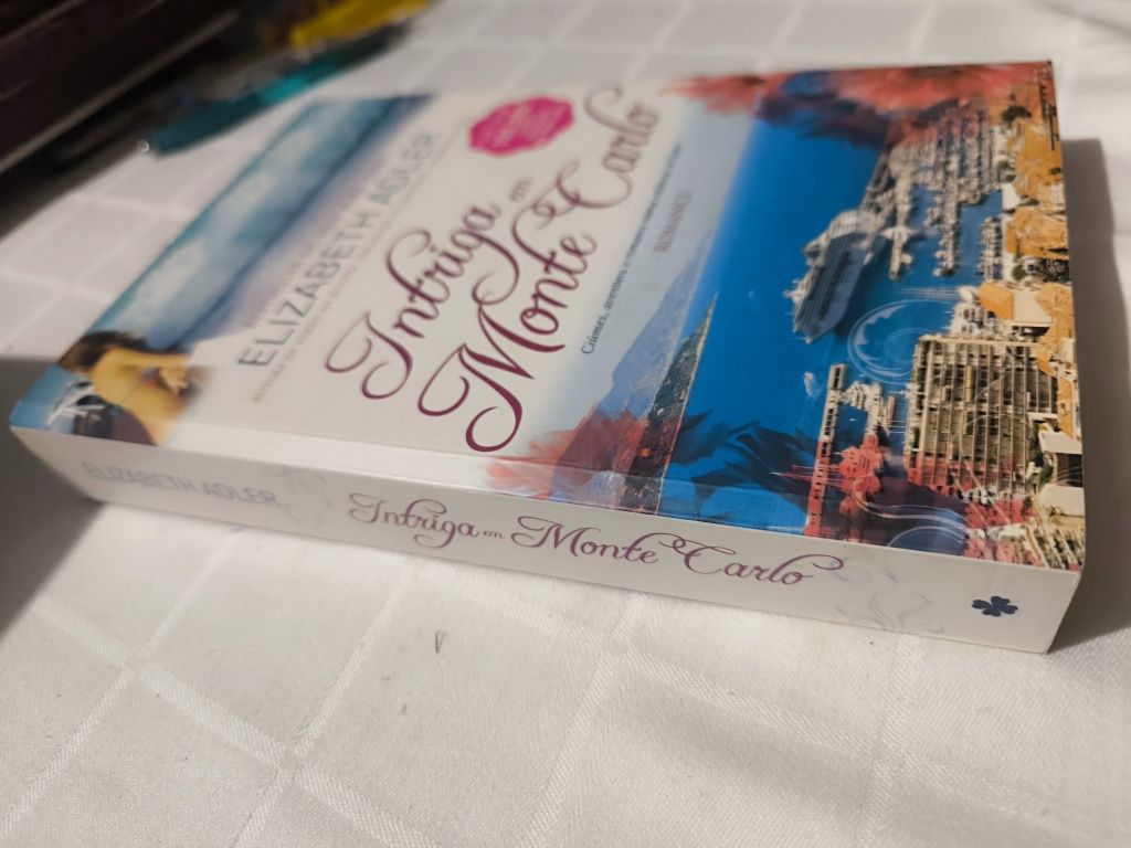 Intriga em Monte Carlo (Portuguese Edition]