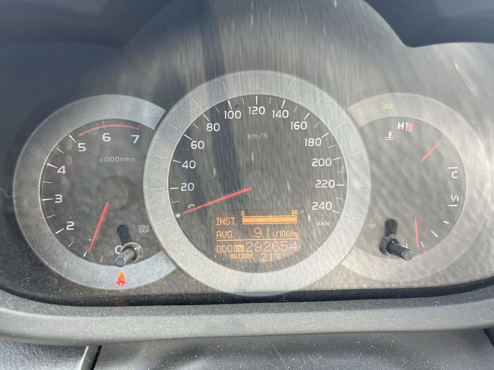 Toyota rav-4 czarna ladna pewna  Bezwypadek