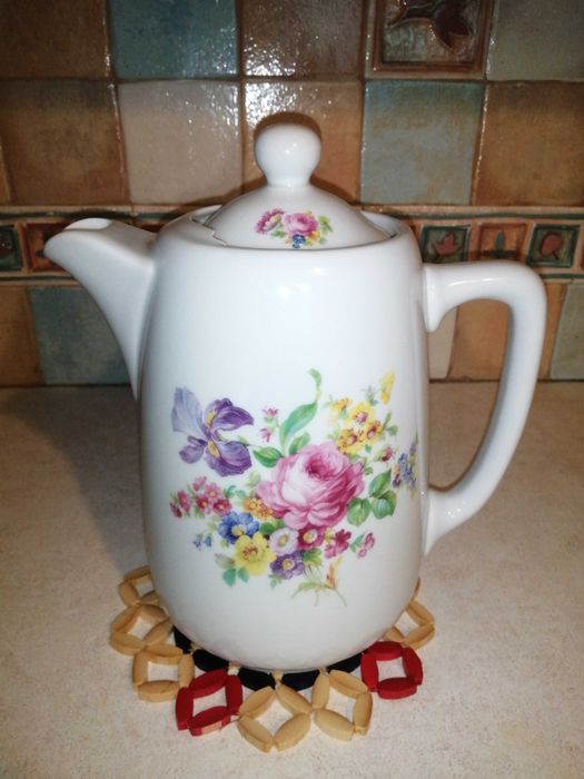 Dzbanek porcelanowy do kawy / herbaty_tuż powojenny CT Tielsch_l.40-te