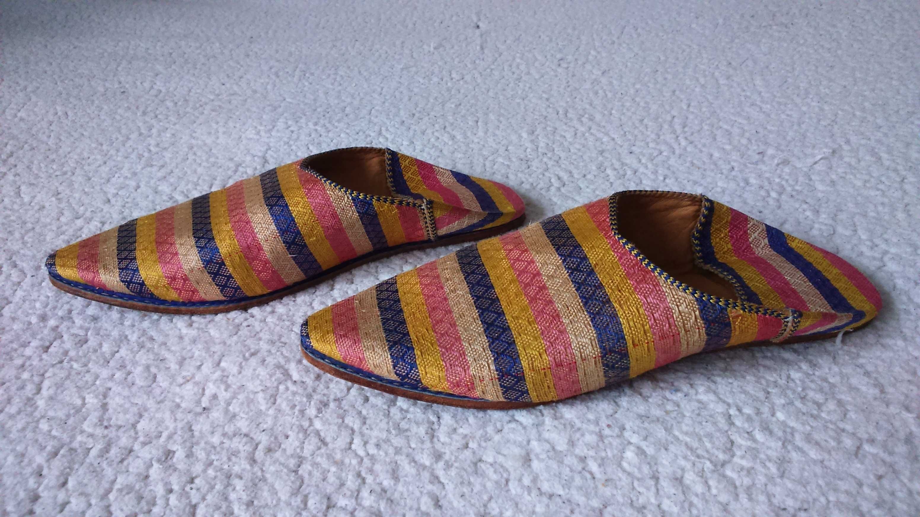 Шльопанці  мюлі шкіра / шовк Мароканські бабуші   KILIM Babouches