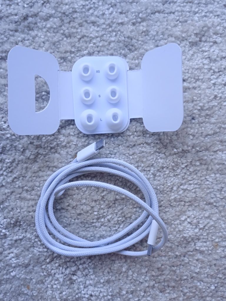 AirPods 2 pro ANC oryginalne słuchawki douszne bluetooth stan idealny