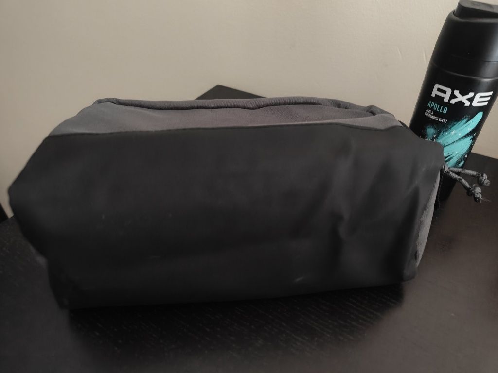 bolsas de viagem necessaire novas