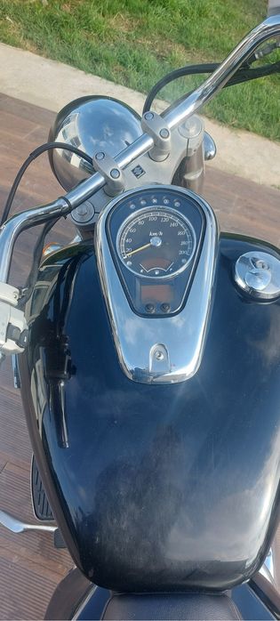 Suzuki C800 intruder