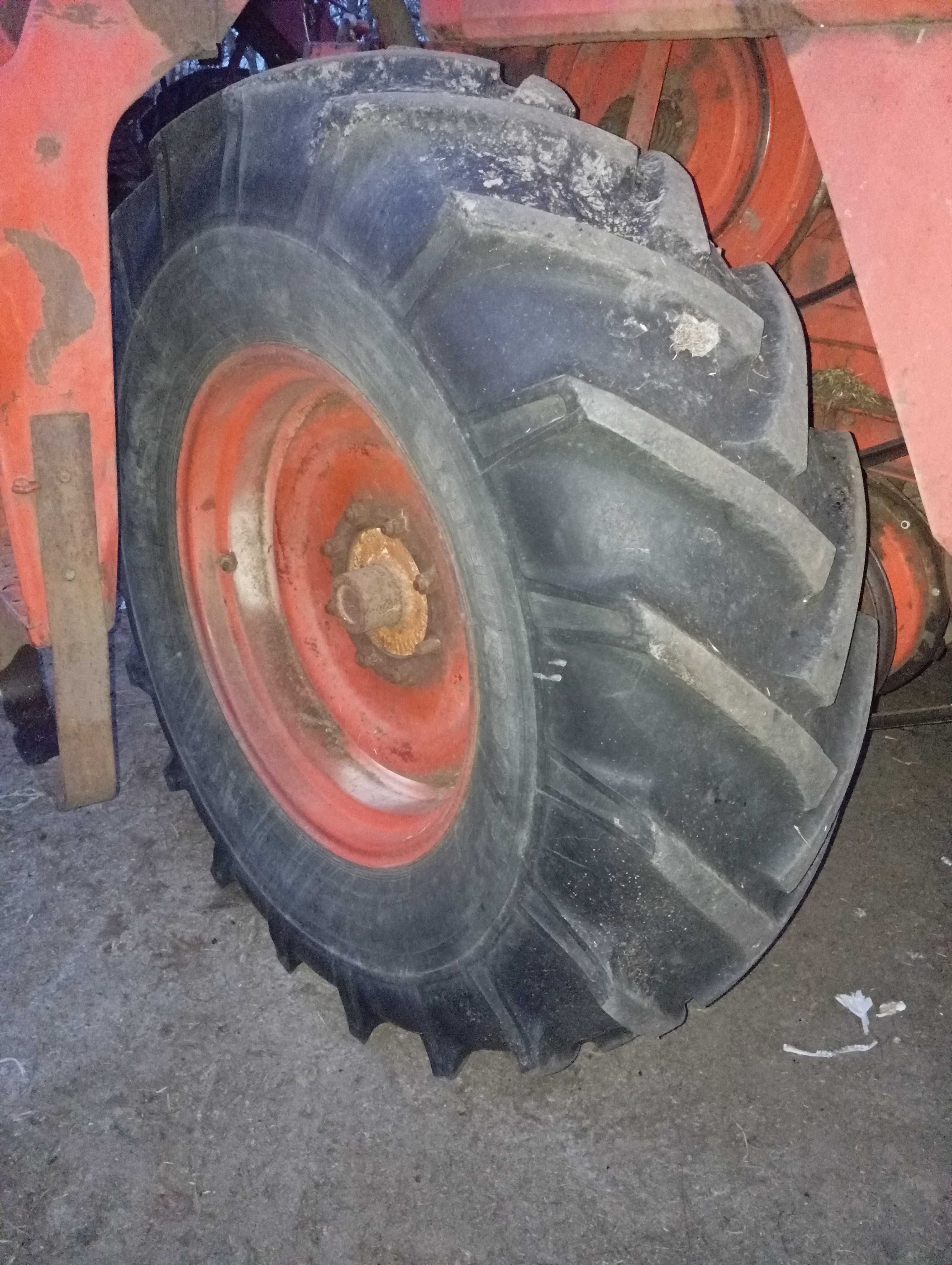 Bizon super zo 56 cały na części silnik skrzynia koła 18.4 R 30