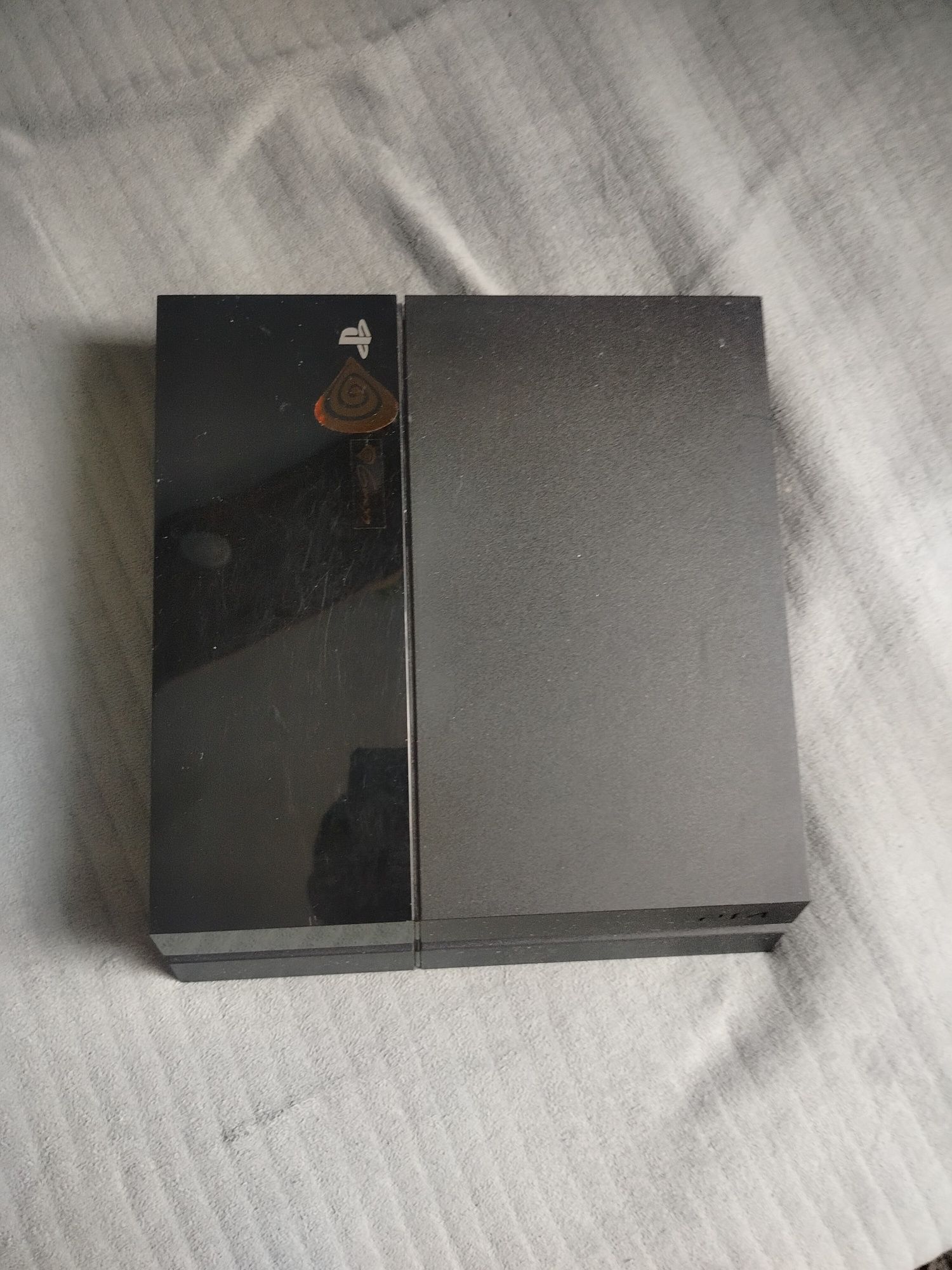 Konsola PlayStation 4