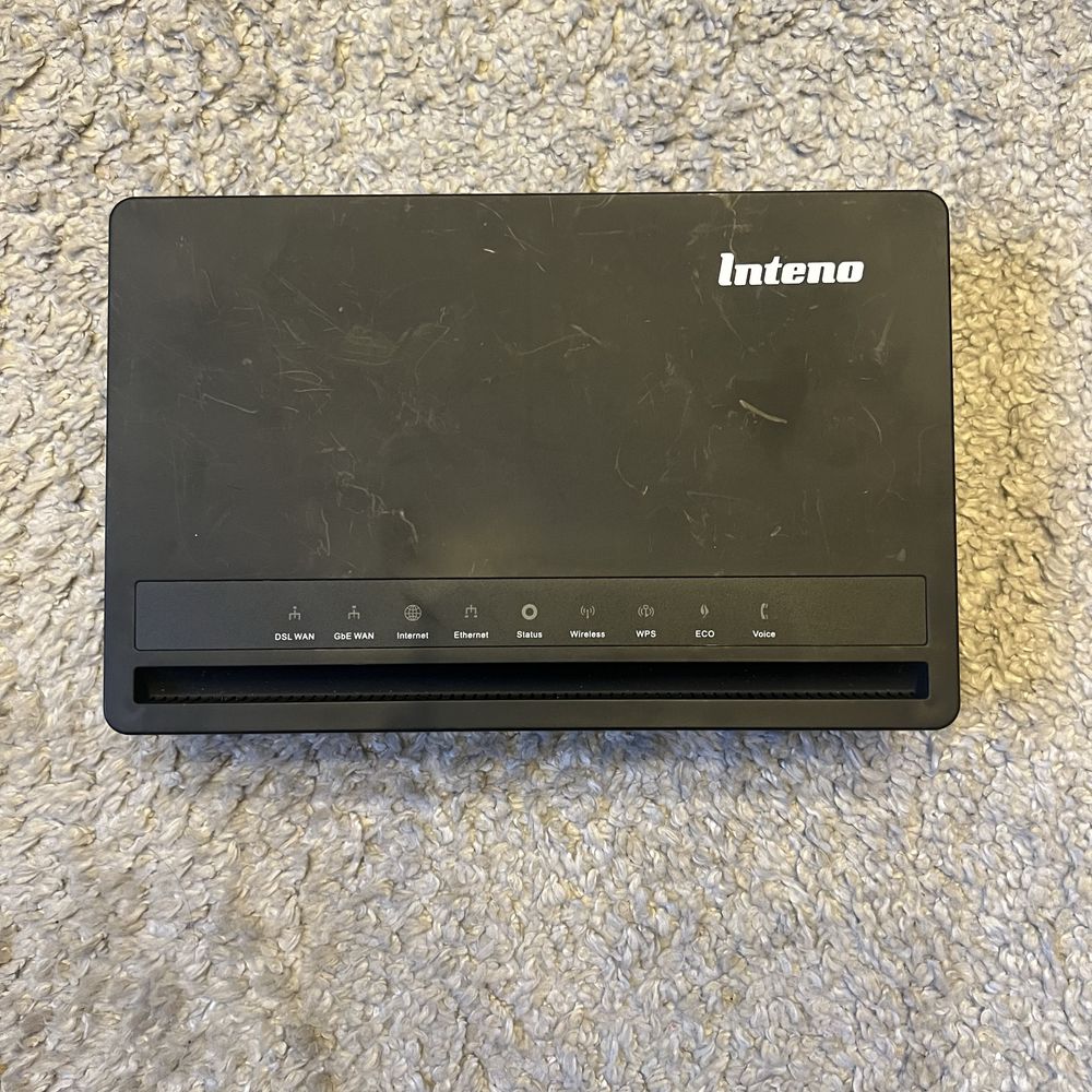 Router Inteno GB150B, zasilacz