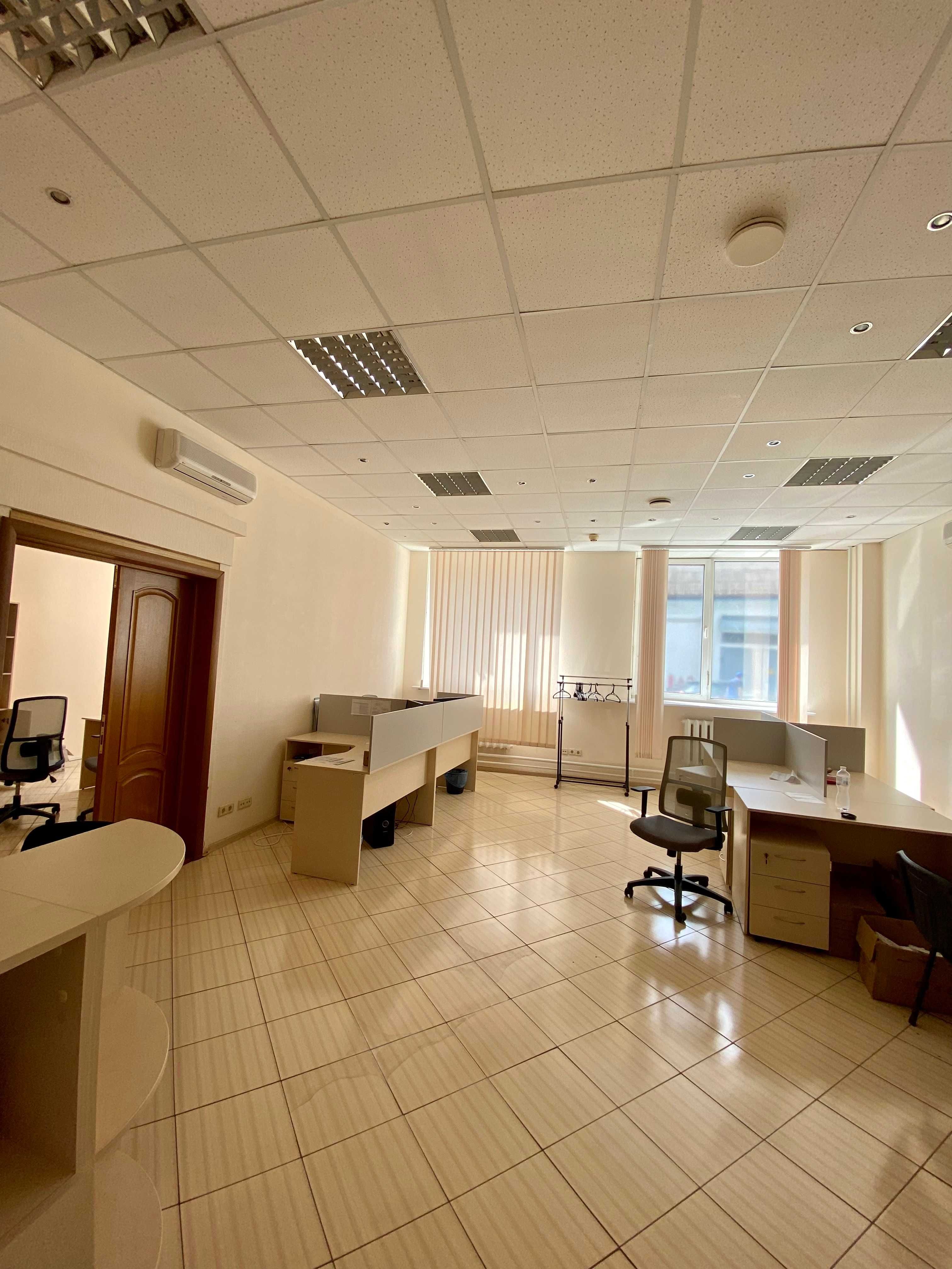 Офис с мебелью в БЦ, 2 кабинета, генератор, 80 м.кв., метро Дорогожичи