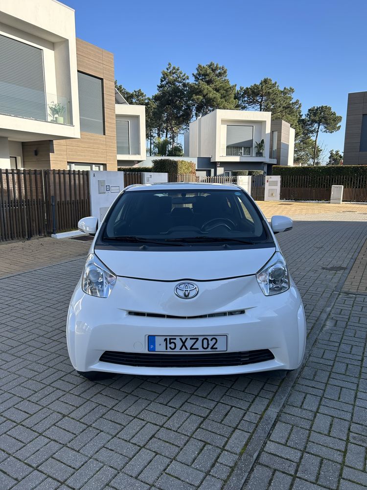 Toyota iQ Manual 2009 Gasolina