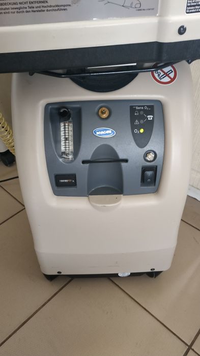 Koncentrator tlenu ze stacja nabijania butli tlenowych Homefill