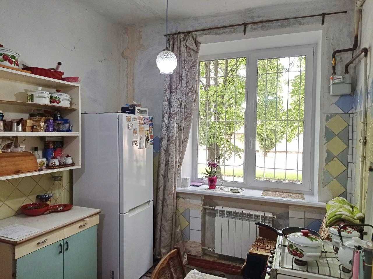 Продам 3-х комнатную квартиру, первый этаж, левый берег