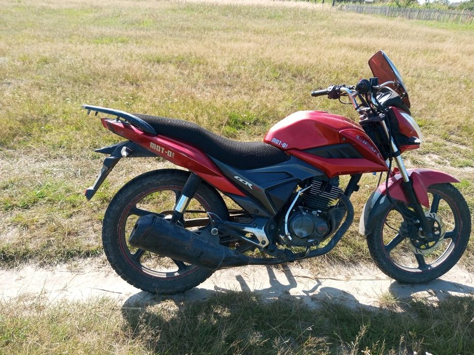 Продається lifan ціна 450 $  на ходу з документами все робоче без акум