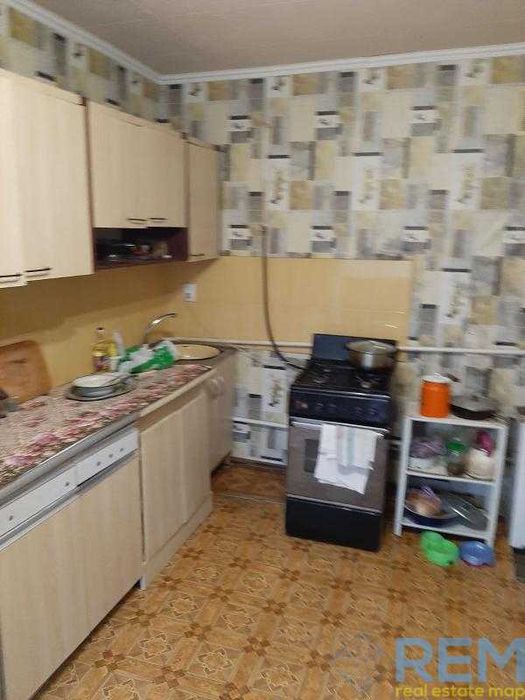 Продам великий дім з ремонтом, садом та всіма комунікаціями!