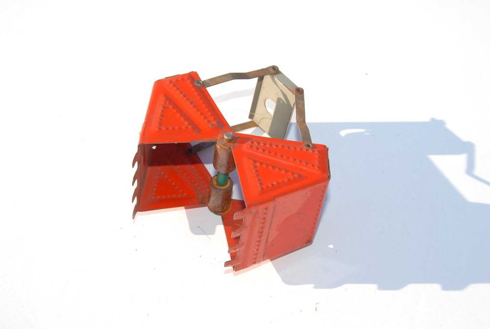 Stara zabawka łyżka chwytak dźwigu HDS koparki antyk zabytek