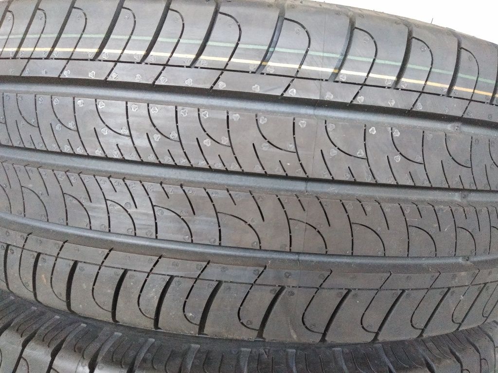 Opony letnie 215/65R16c Goodyear DEMO 2020r