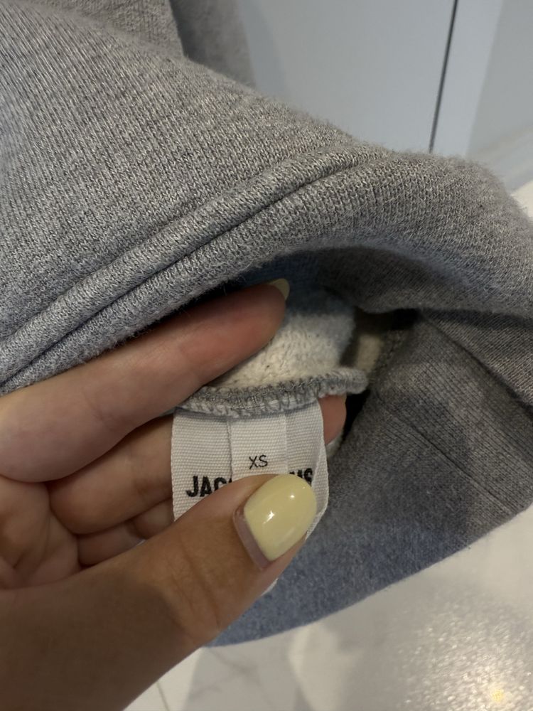Кофта бобка оригінал Жакмюс Jacquemus