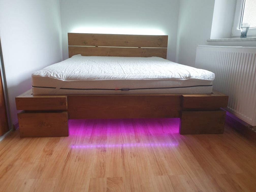 Łóżko drewniane na wymiar