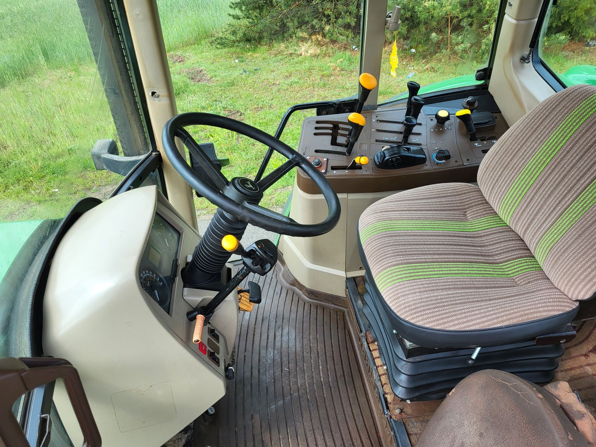 John Deere  6620