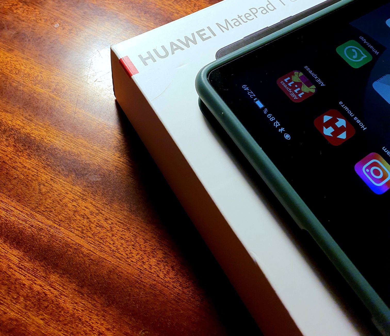 Продам идеальный на гарантии новый планшет 10дюймов 4/128 от HUAWEI