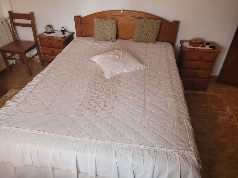 Cama de casal nova madeira