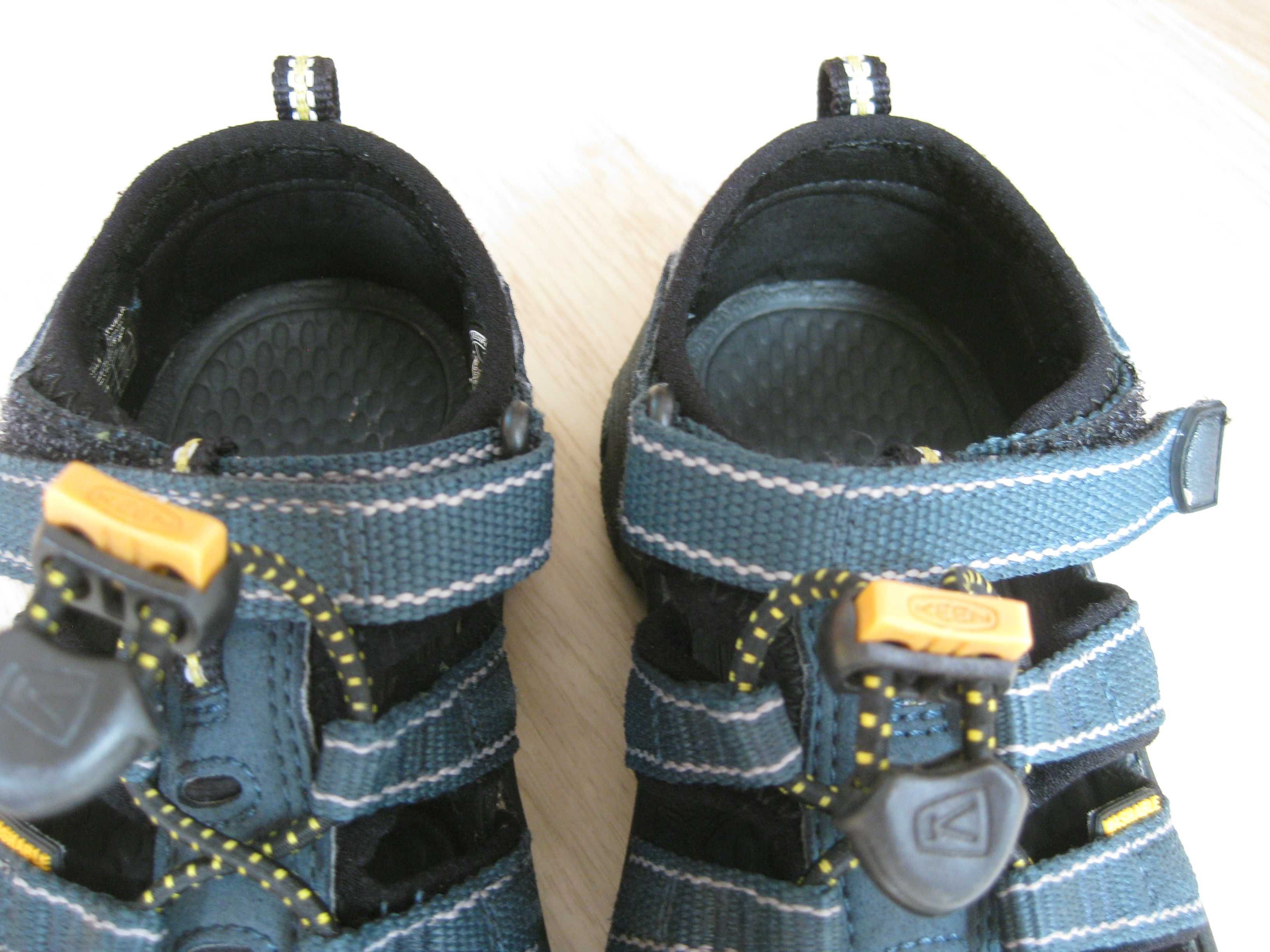 KEEN Newport rozm. 30 sandałki dla chłopca długość wkładki 18,5 cm