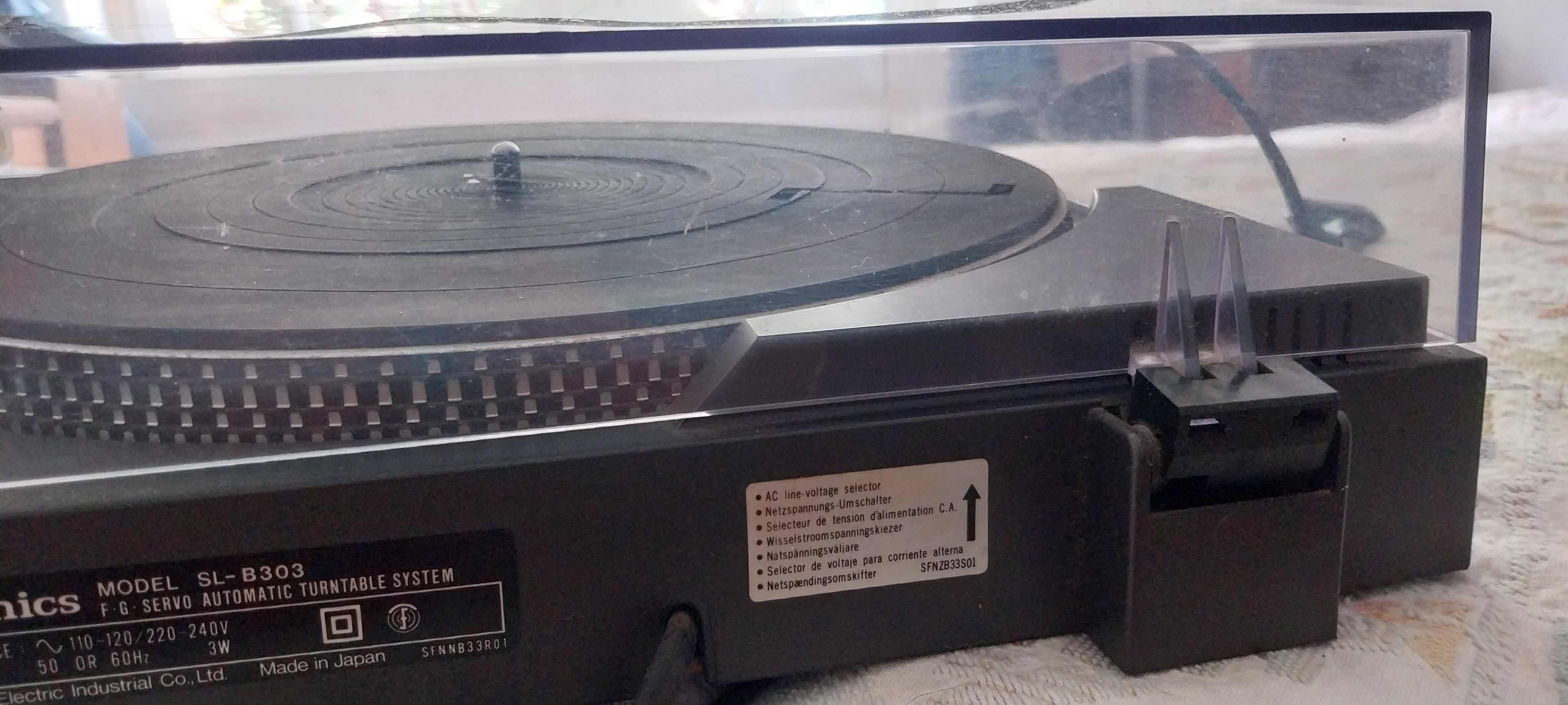 Gira-disco Technics SL-B303 Turntable System, opção de móvel