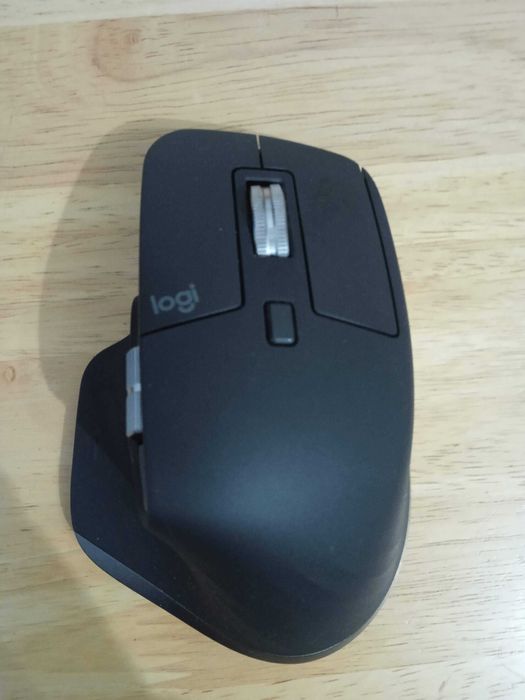 Logitech MX Master 3s - COMO NOVO - COM GARANTIA