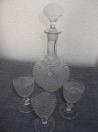 Garrafa e copos em cristal antigos / Antique crystal bottle & glasses