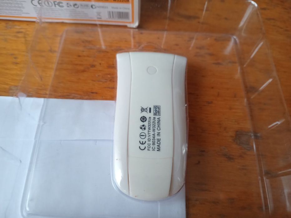 Адаптер Tenda W322UA