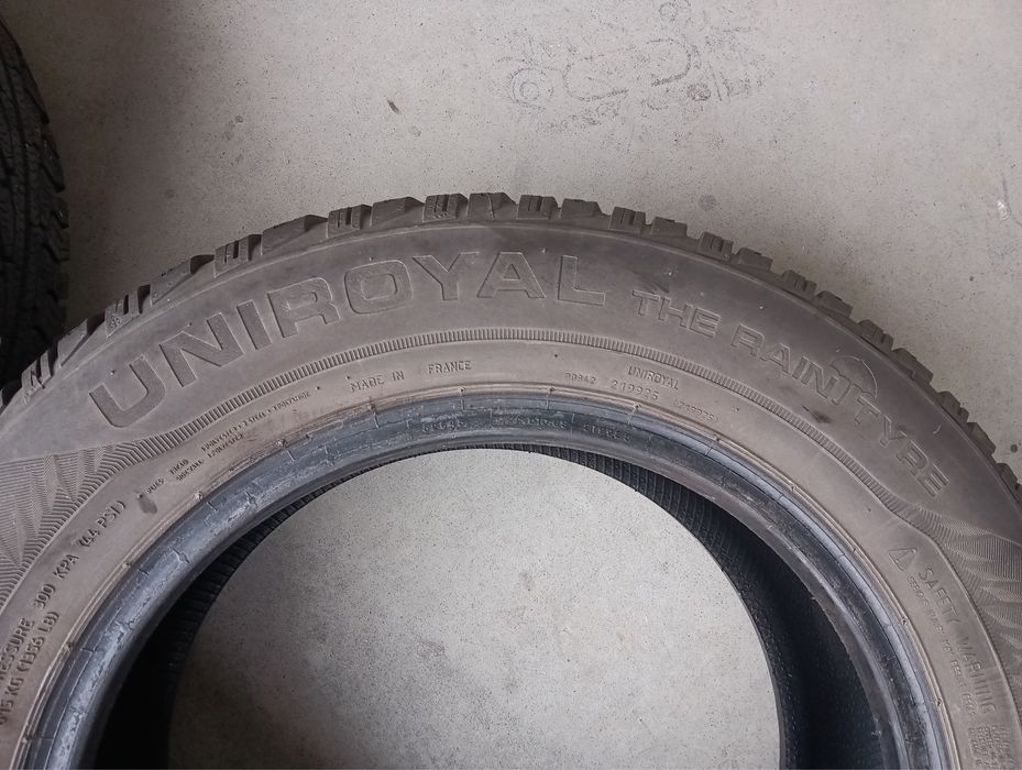 Uniroyal 195/65 r15 zimowe 2sz