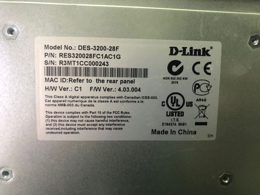 D-Link DES-3200-28F C1