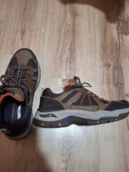 Sapatilhas montanha sketchers