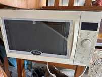 Mikrofala Grill whirlpool