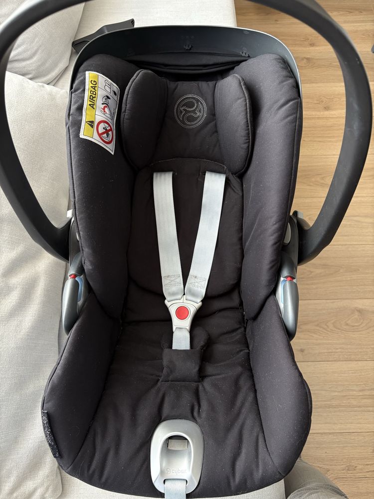 Дитяча  автолюлька Cybex cloud  Z i-size (0-13 кг), є адаптери