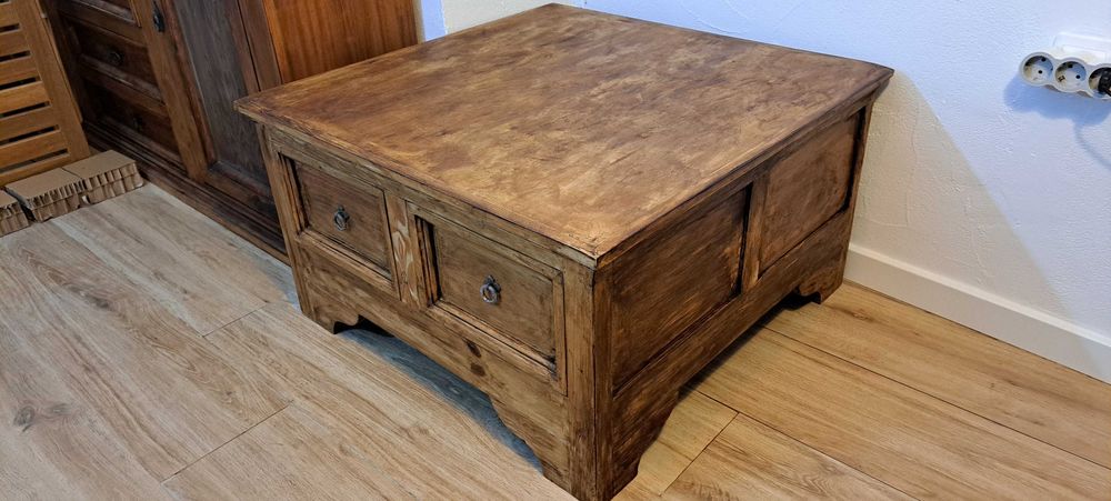 Mesa de centro ou TV, rustica, estilo Mexicano