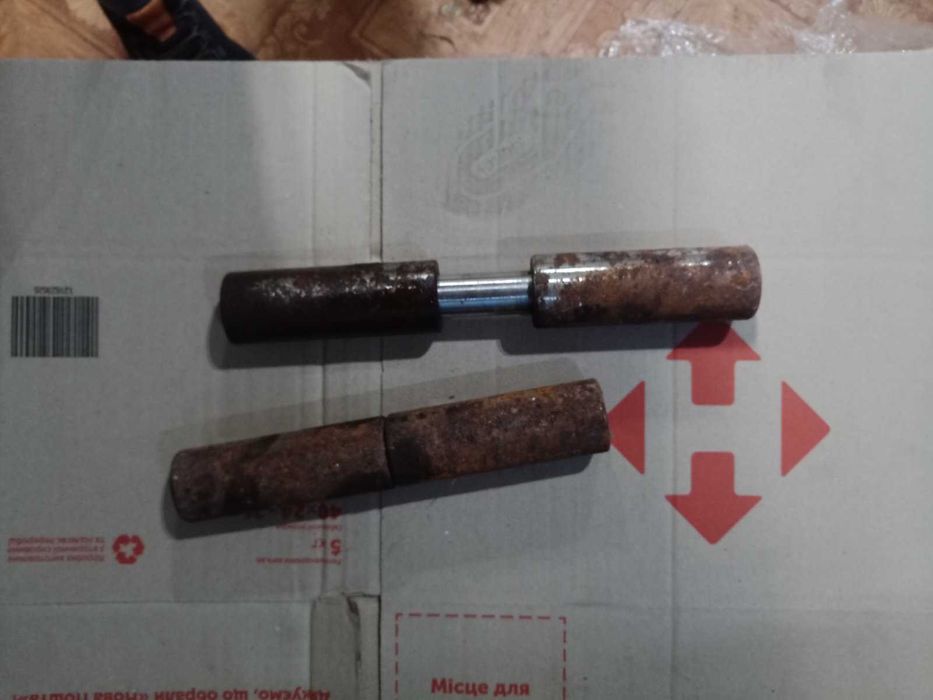 Петли для дверей- ворота гаража, длина 18 см, диаметр 25 мм