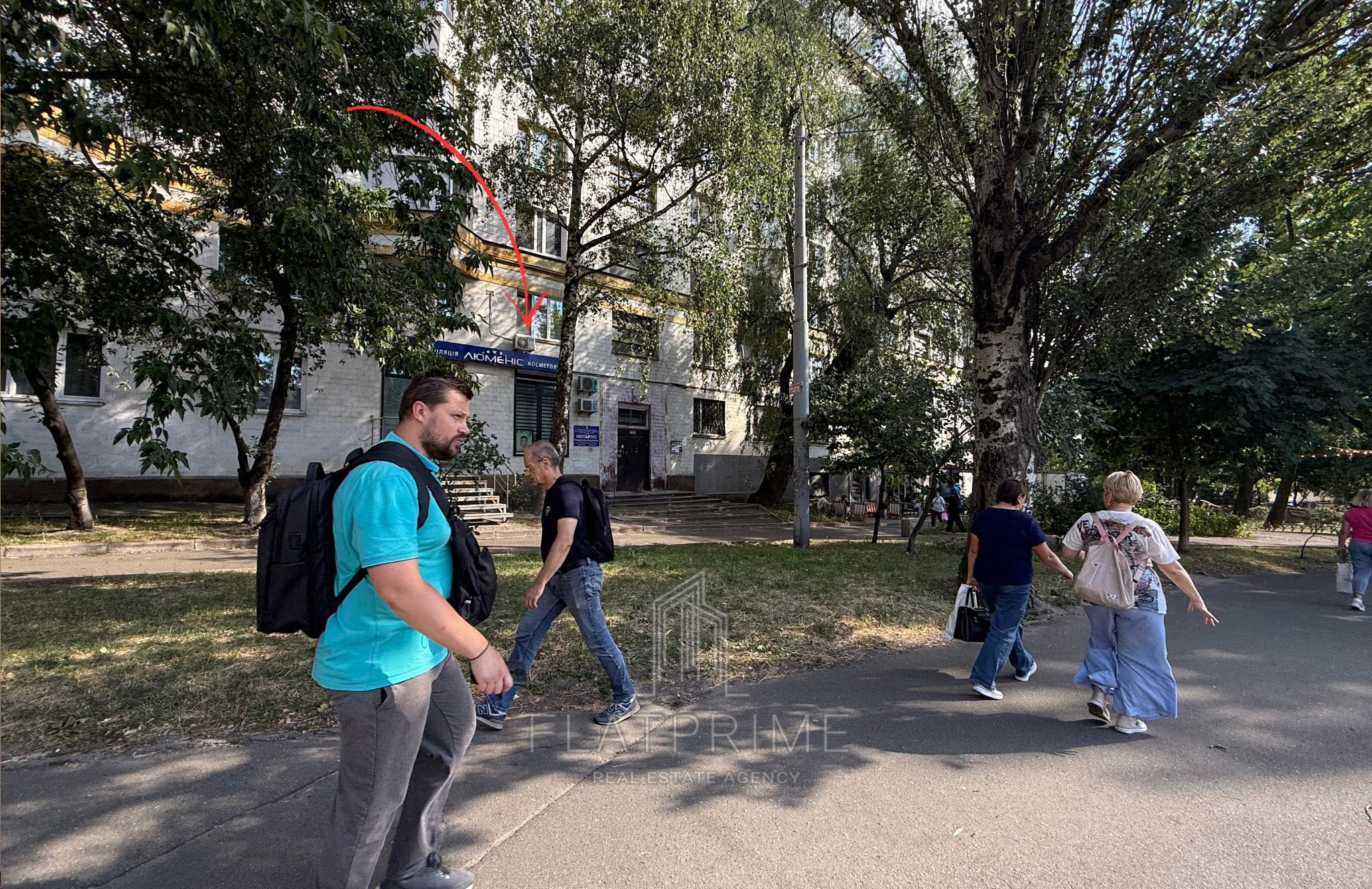 Продаж приміщення 1 поверх фасад Звіринецька Печерськ Київ центр