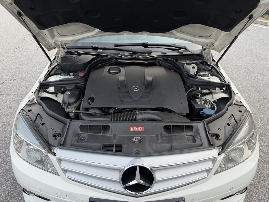 Mercedes Benz C 220 CDI AMG 175mil kms Nacional