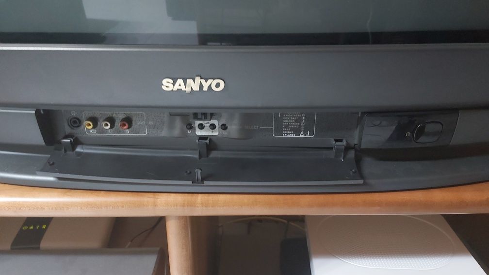 Televisão SANYO a funcionar