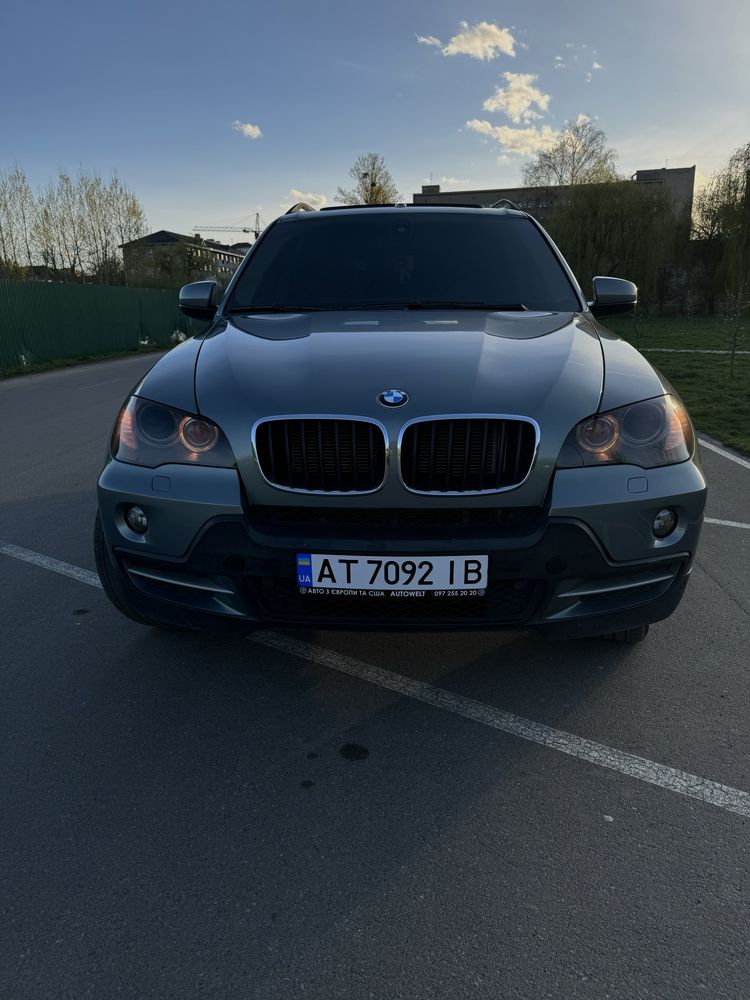 Гарний BMW x5 e70