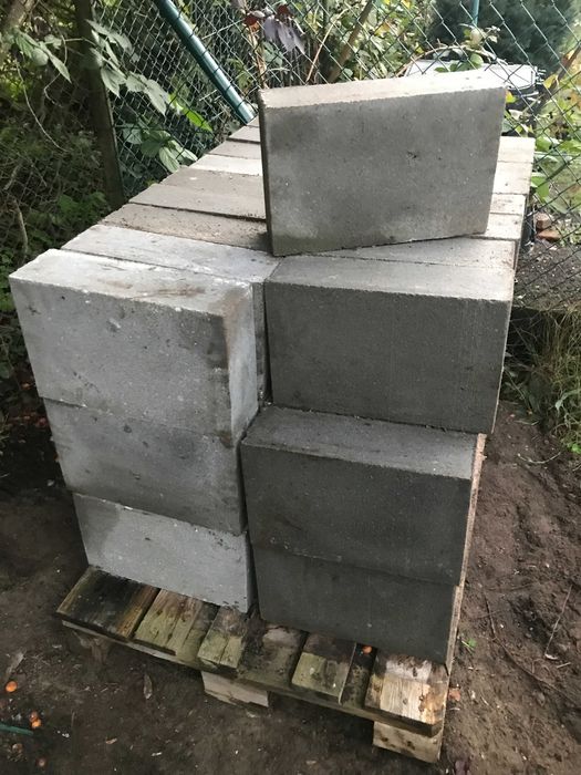 Bloczki betonowe 38x24x12 cm – 5 zł/szt. – cena do negocjacji